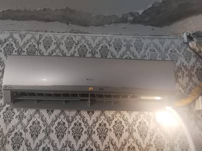 gree 1.5 ton ac ,good condition,home use