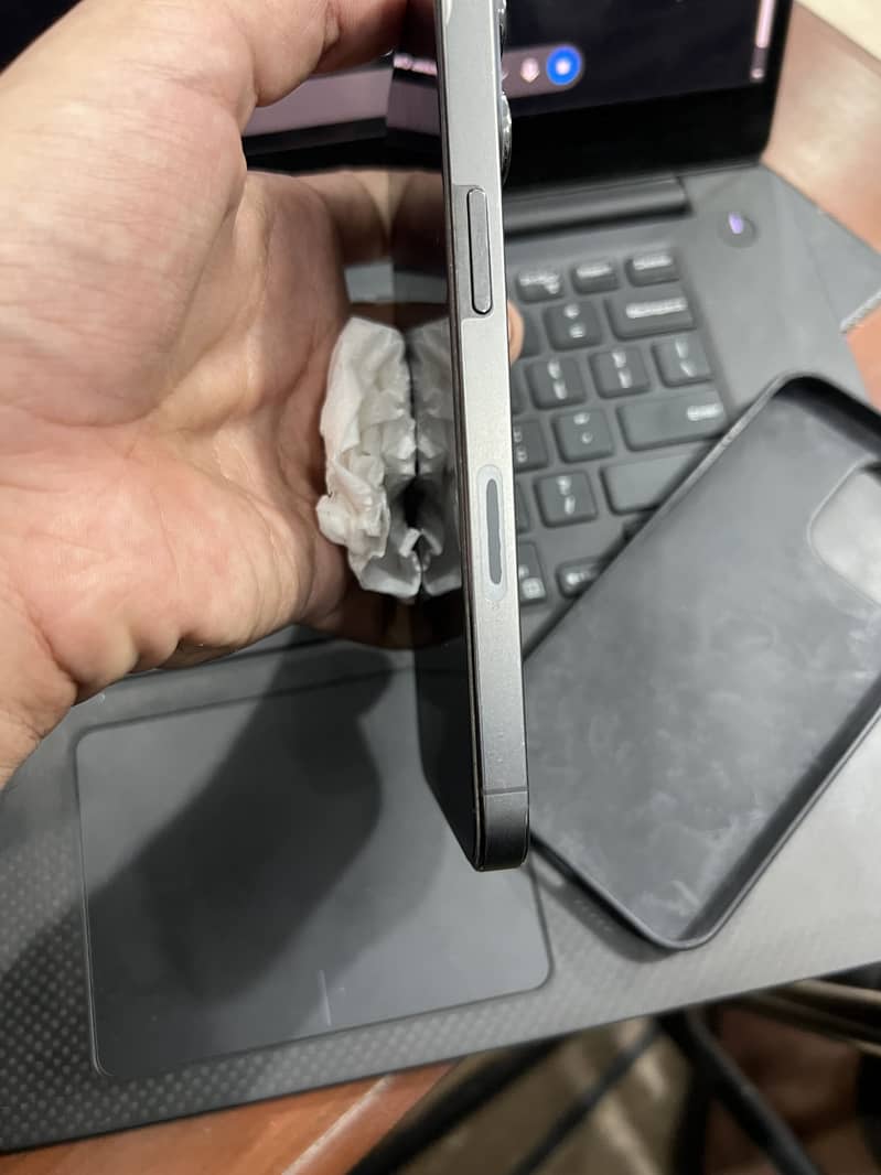 Apple iPhone 13 Pro 4