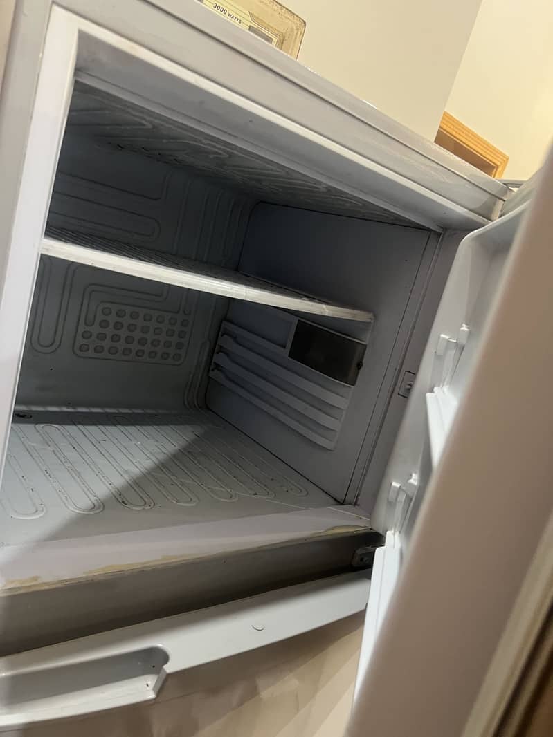 Pell Refrigerator 3