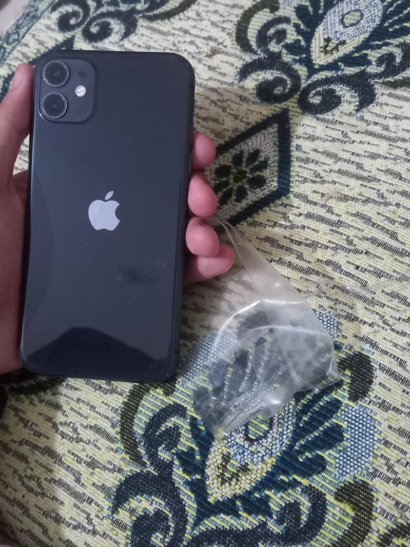 Apple iPhone 11 0