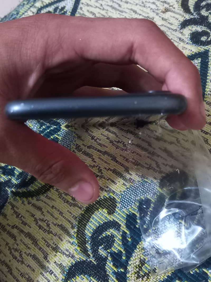 Apple iPhone 11 2