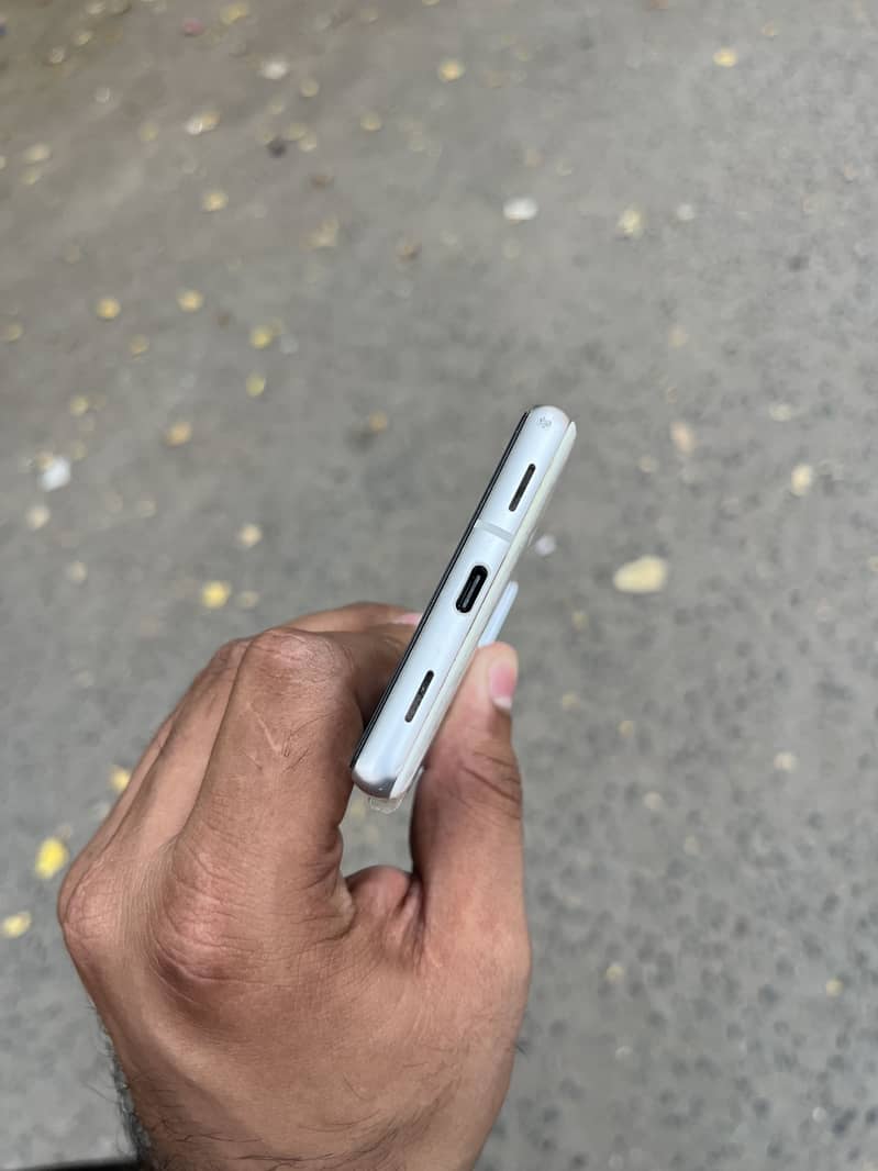 Google Pixel 7a 6