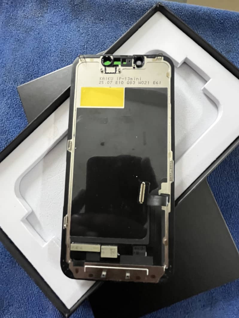 13mini display 0