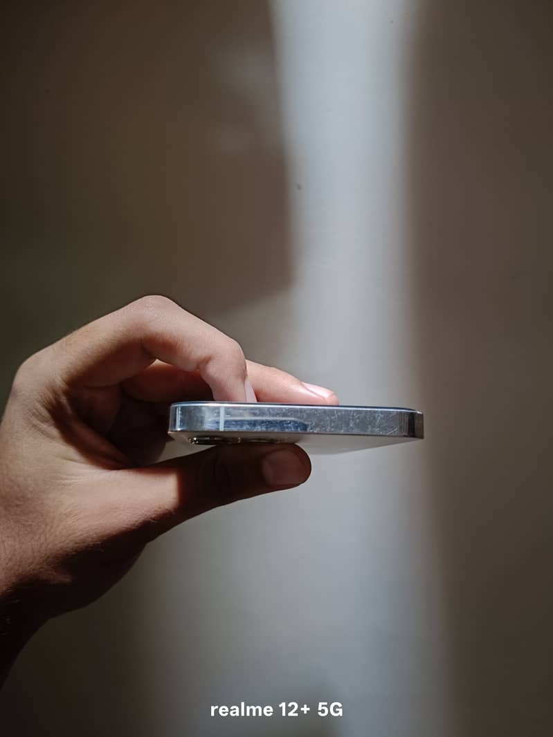 Apple iPhone 12 Pro 4