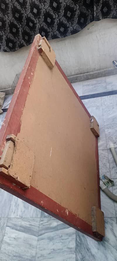 selling carrom board in use in 10/8 conditions