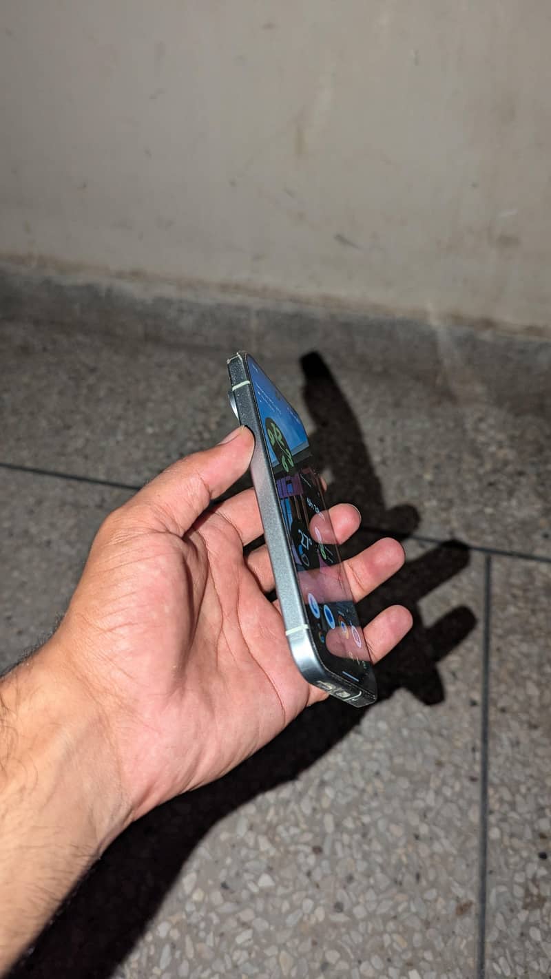 Google Pixel 9 mint condition. 5