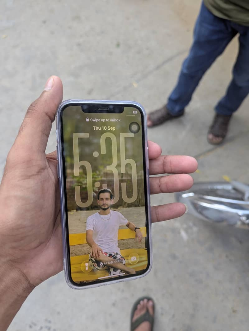 Apple iPhone 12 1