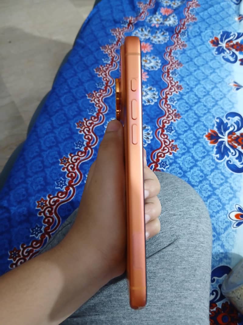 Apple iPhone 17 Pro Max 2