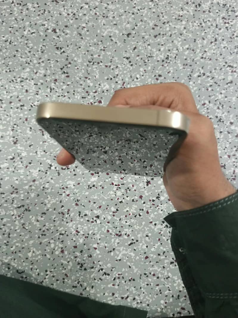 Apple iPhone 12 Pro 3