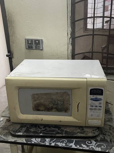Microwave oven