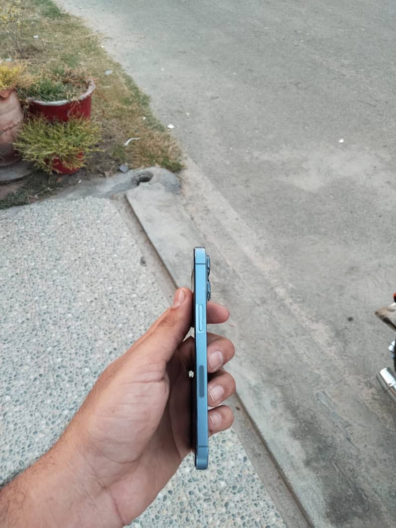 Apple iPhone 13 Pro 1