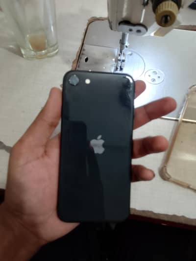 Apple iPhone SE 20 20