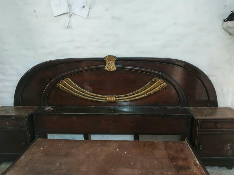 Double Size bed 1