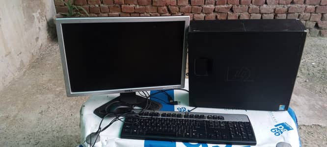 hp Compaq 6000 PC 2gb ram intel2 due due core 3.0ghz dell 17inch