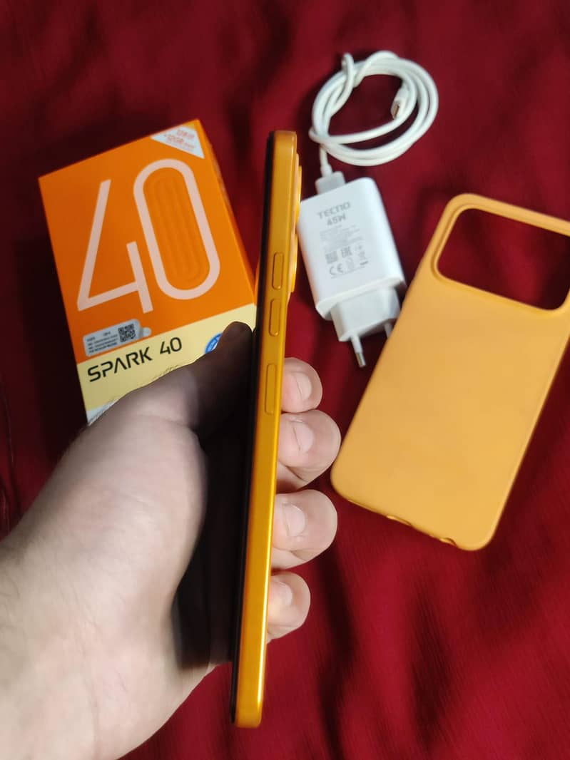 Tecno Spark 40 2