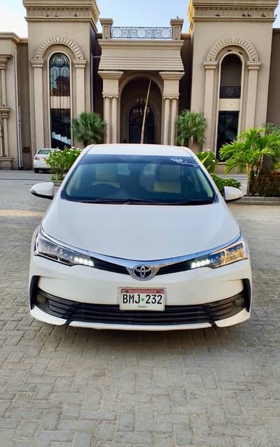 Toyota Corolla GLI 2018 Special Edition SuperWhite