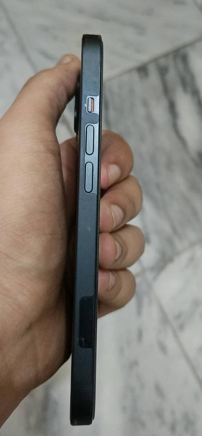Apple iPhone 13 4