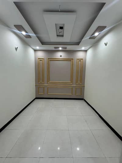 2ND FLOOR 3 BEDS DRAWING DINING FLAT