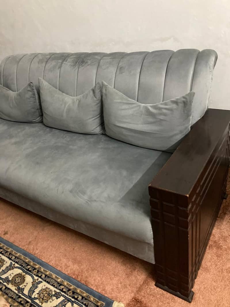 5 seater sofa 4