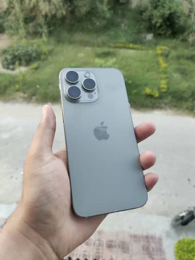 15 Pro Max Titanium 256GB HK model