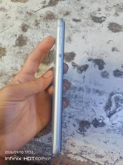 Apple iPhone 6S