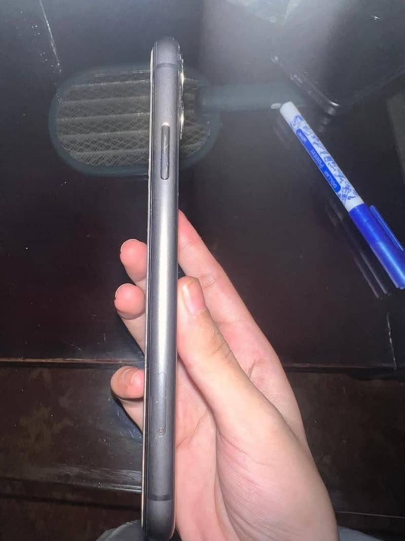 Apple iPhone 11 1