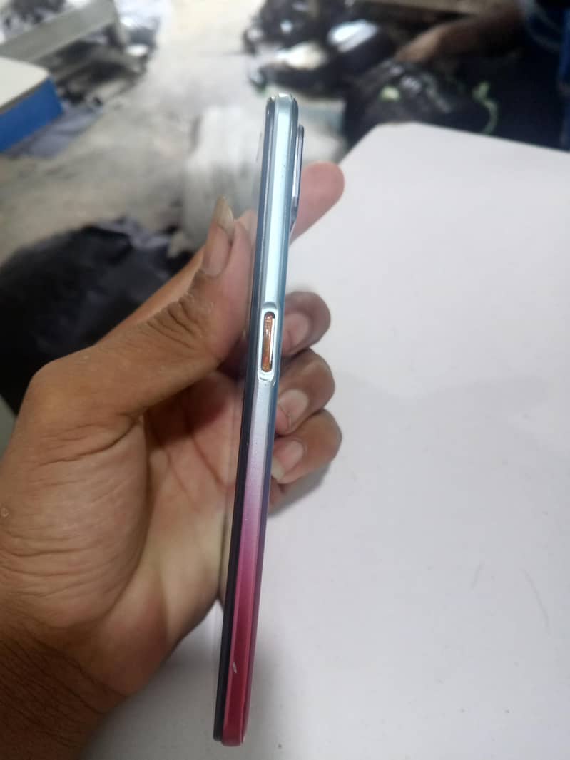 OPPO A73 1