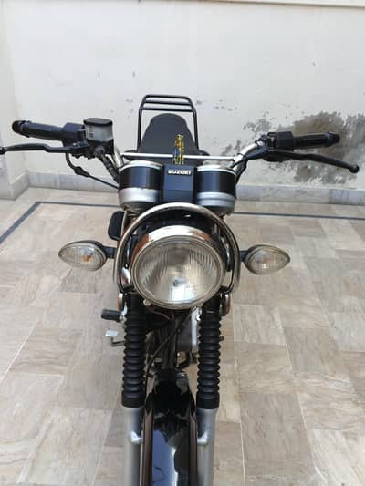 Suzuki GS150 Se