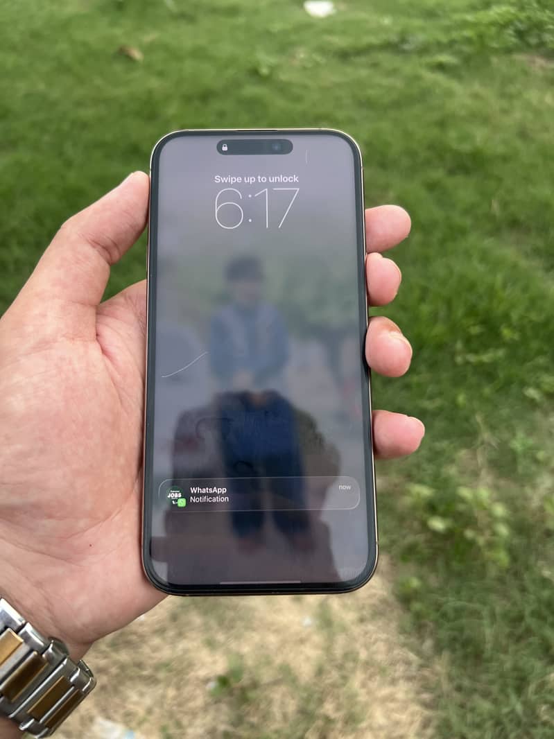 Apple iPhone 16 Pro Max 4