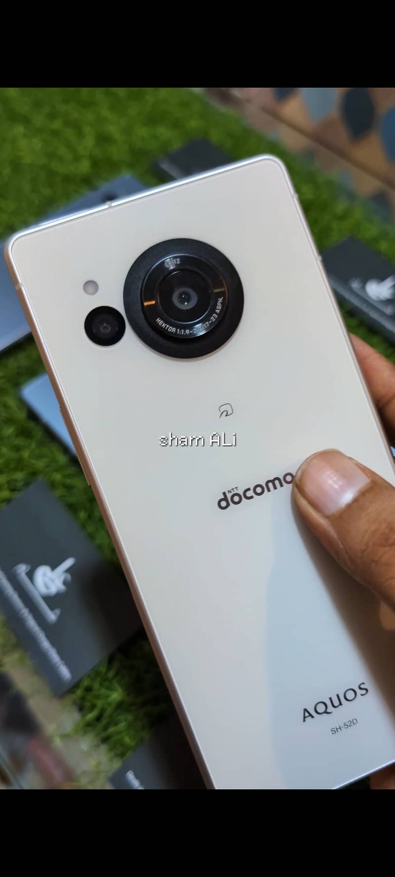 Sharp Aquos R8s Non pta 90fps 0