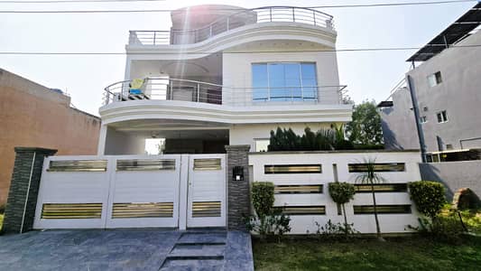 Owner Built Brand New House - Prime Location - Wide Road - Excellent Construction - For Sale In Tariq Garden