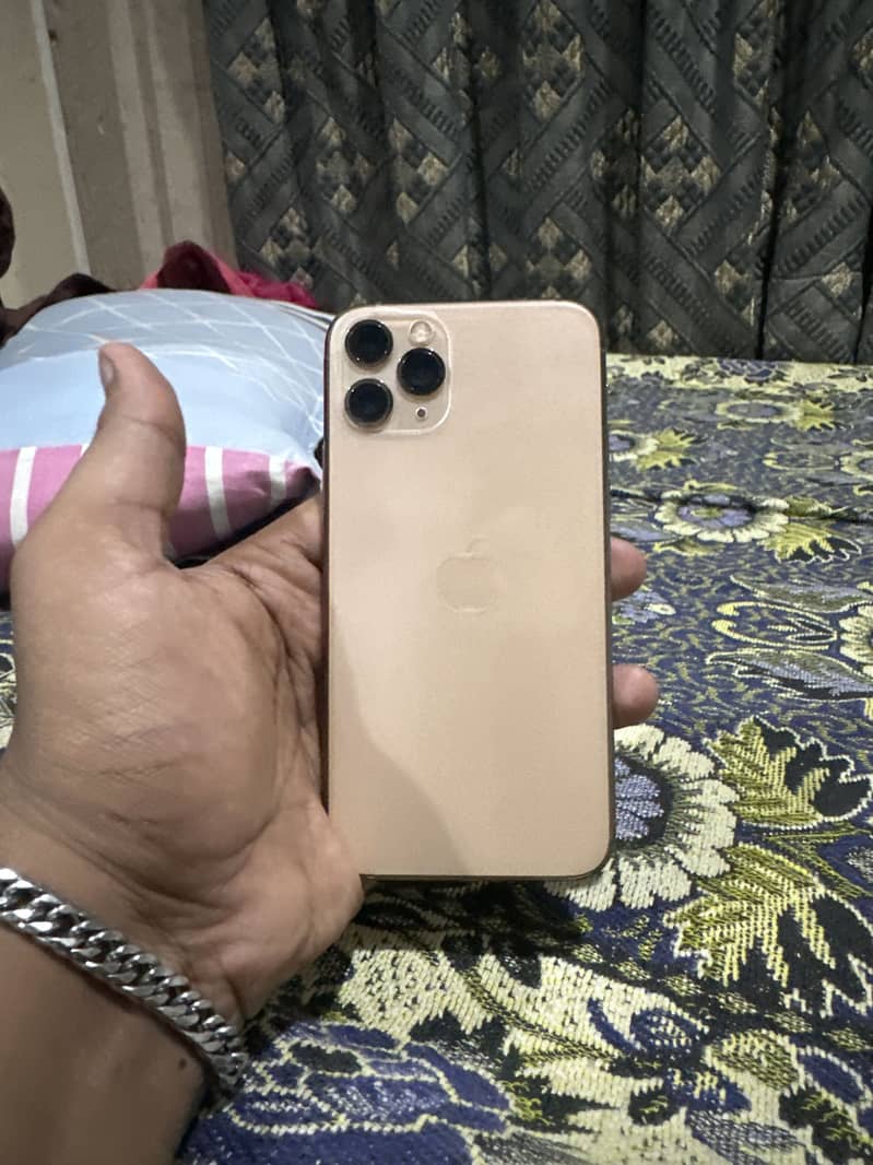 iPhone 11 Pro 0