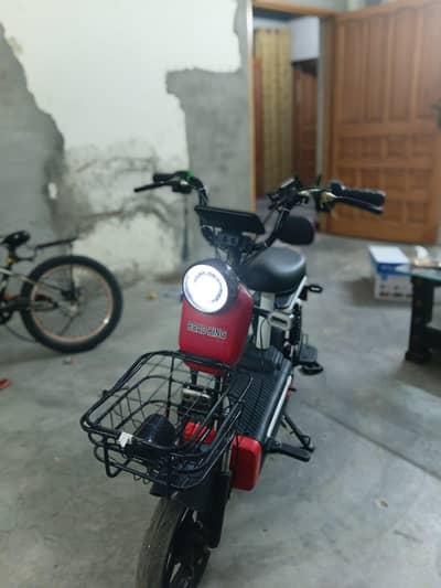 road king cand scooty urgent sale