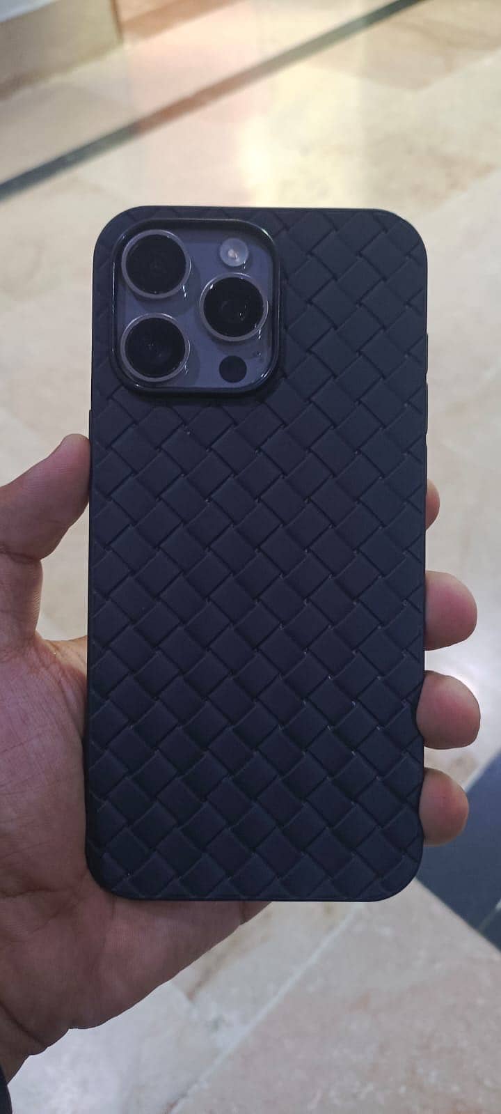 Apple iPhone 15 Pro Max 4