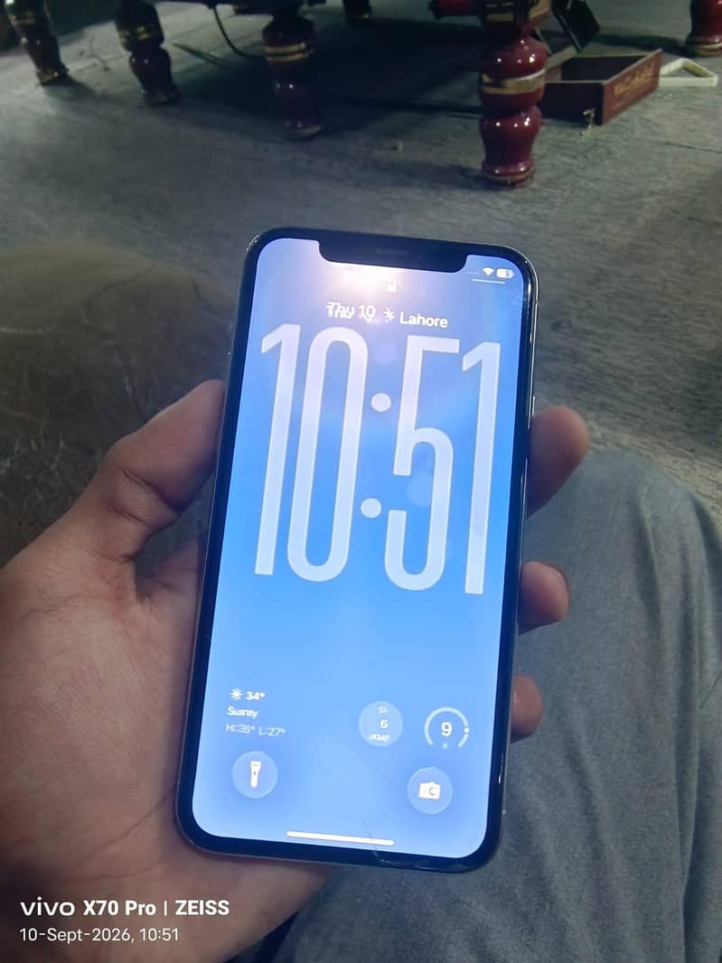 Apple iPhone 11 Pro 1