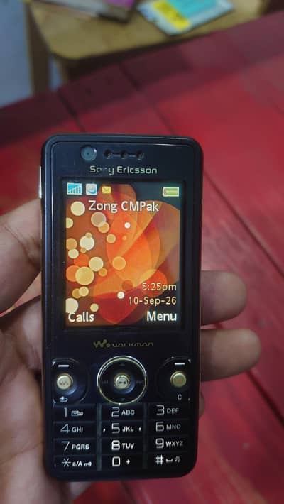Sony Ericsson W660i