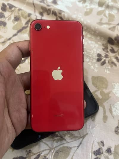 I phone se 64