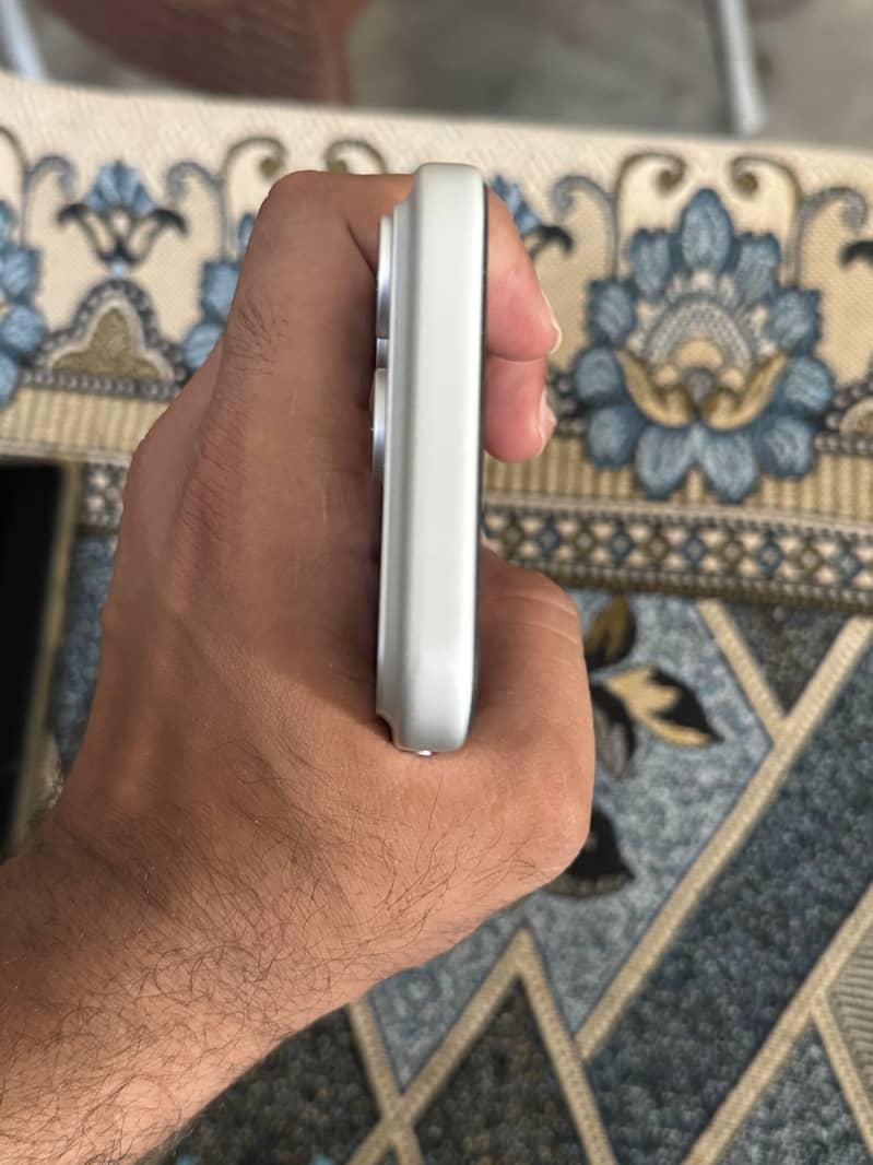 Apple iPhone 17 Pro Max 2