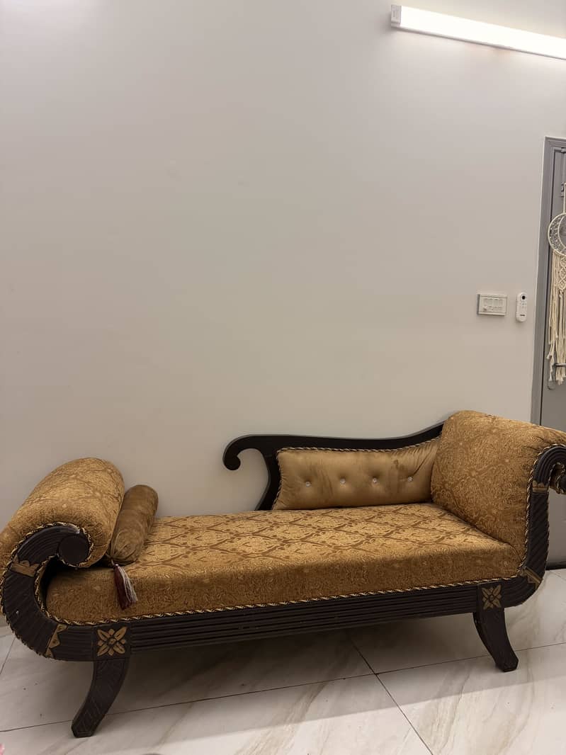 Dewan 1