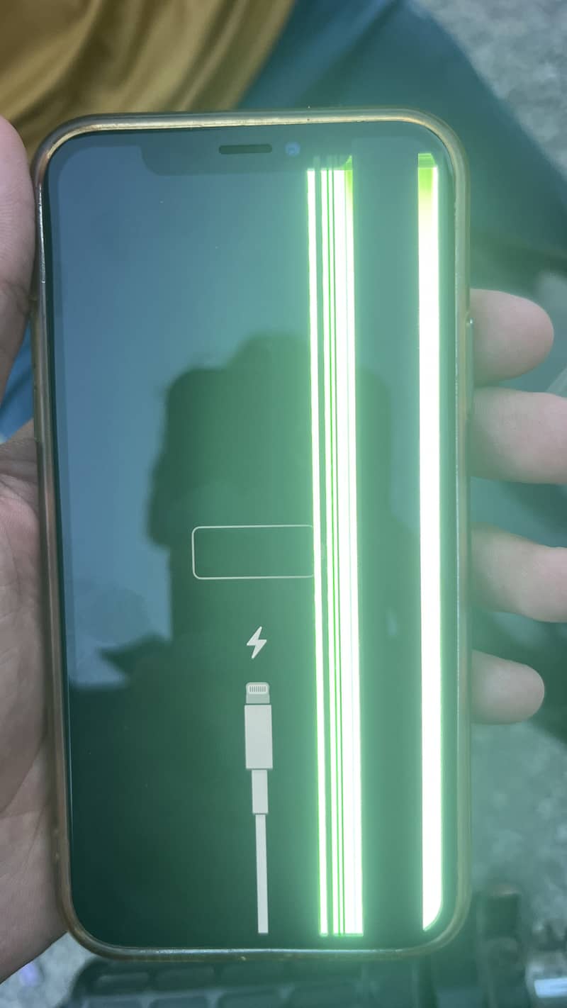 Apple iPhone X 4