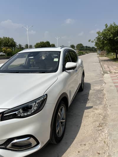 MG HS 2022 Trophy Edition