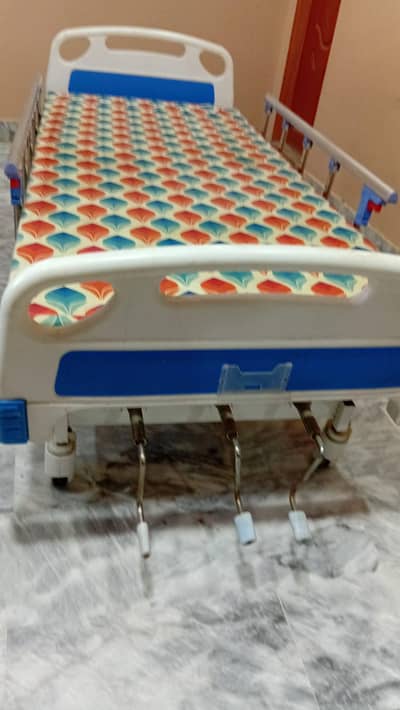 Hospital bed for sale in resonable price