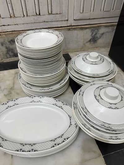 Beautiful Ceramic Dinner Set for Sale