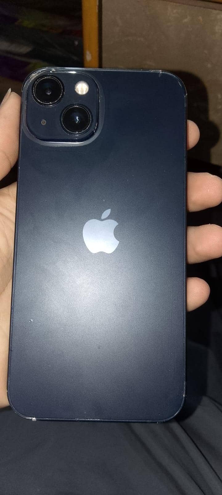Apple iPhone 13 4