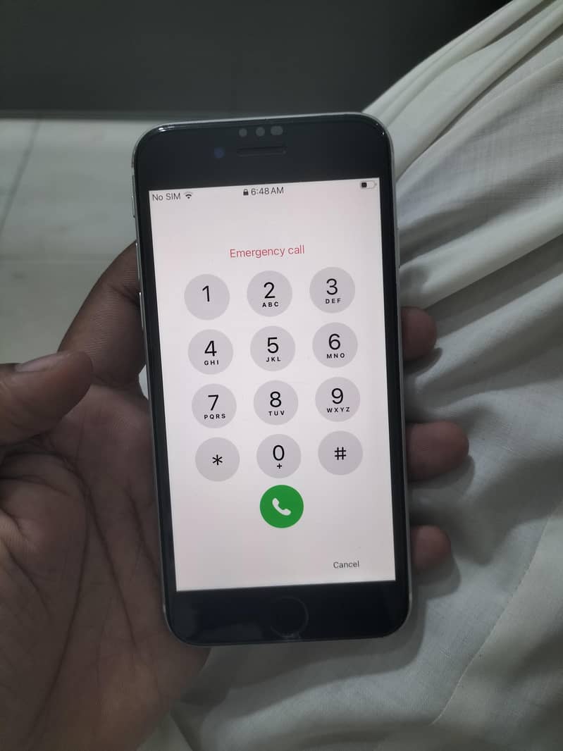 Apple iPhone SE 0