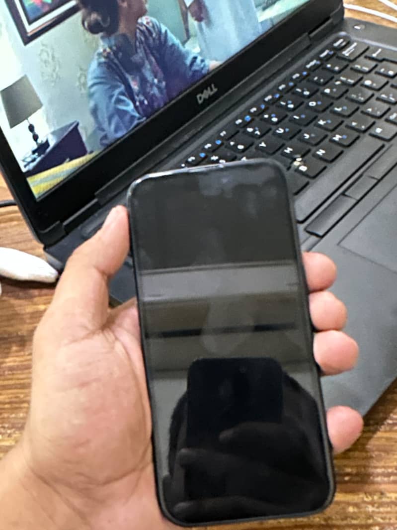 Apple iPhone 15 Pro 2