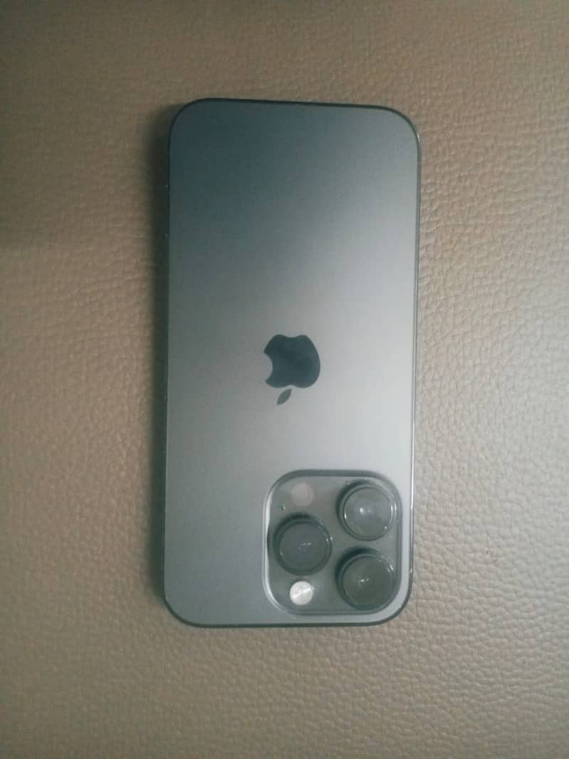 Apple iPhone 14 Pro 1