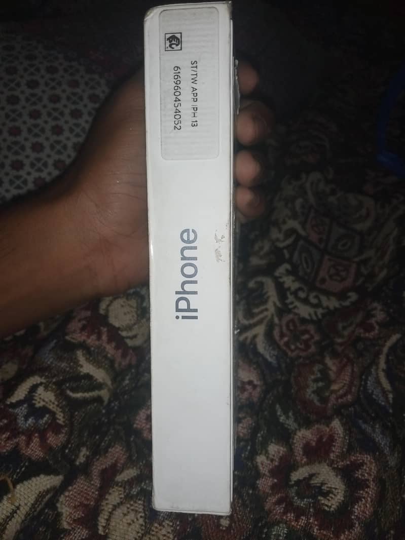 Apple iPhone 13 1