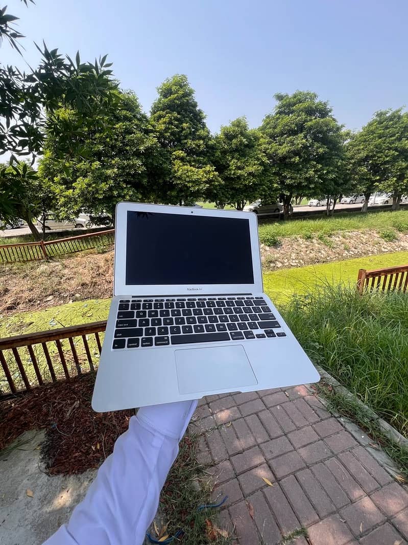 Macbook 0
