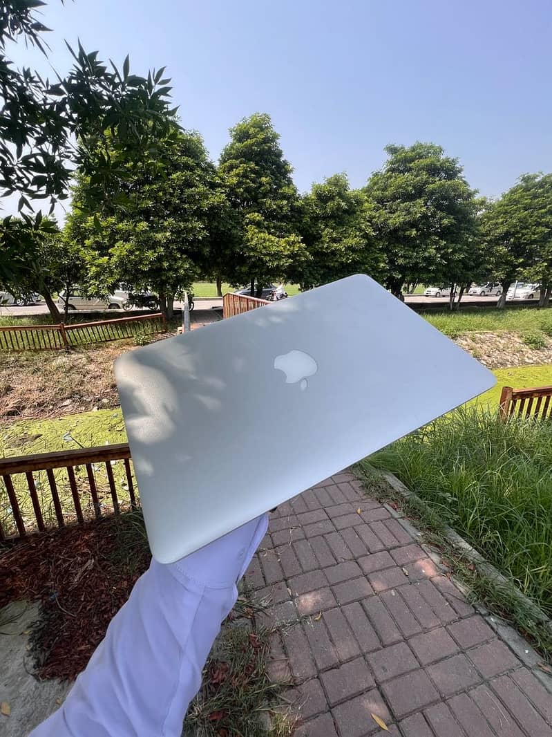 Macbook 1